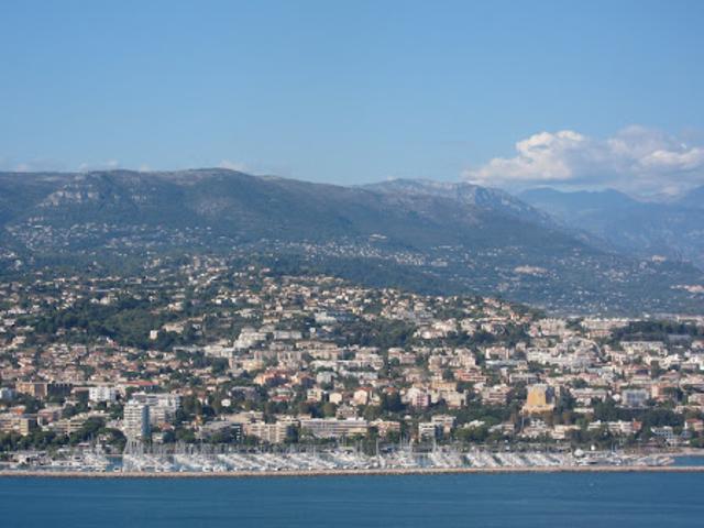 Vente Appartement 3 pièces 67 m2 Saint Laurent du Var