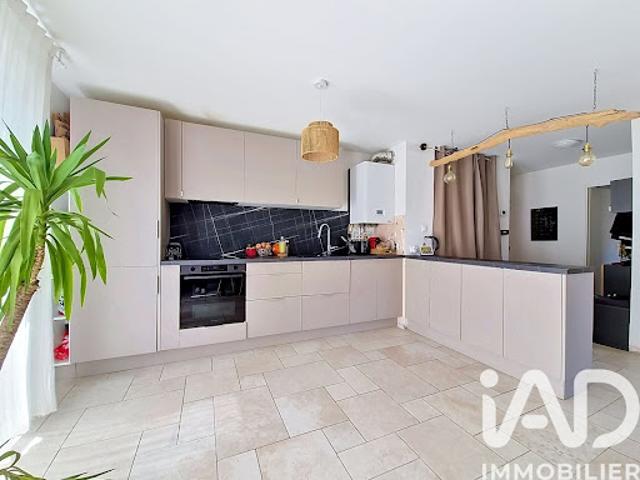 Vente Appartement 3 pièces 61 m2 Sainte genevieve des bois