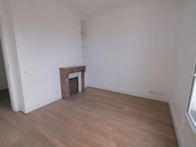 Vente Appartement 3 pièces 62.59 m2 Paris 18ème