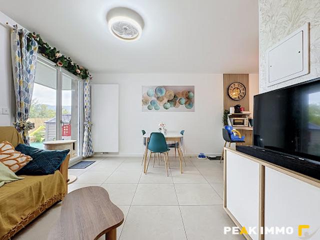 Vente Appartement 3 pièces 62.8 m2 Sales