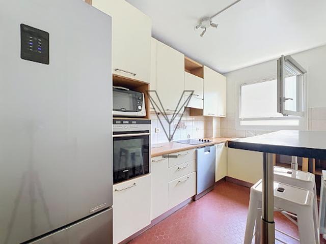 Vente Appartement 3 pièces 62.12 m2 Paris 20ème