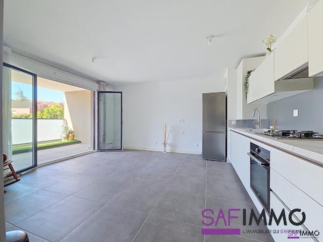 Vente Appartement 3 pièces 62.24 m2 Pierre benite