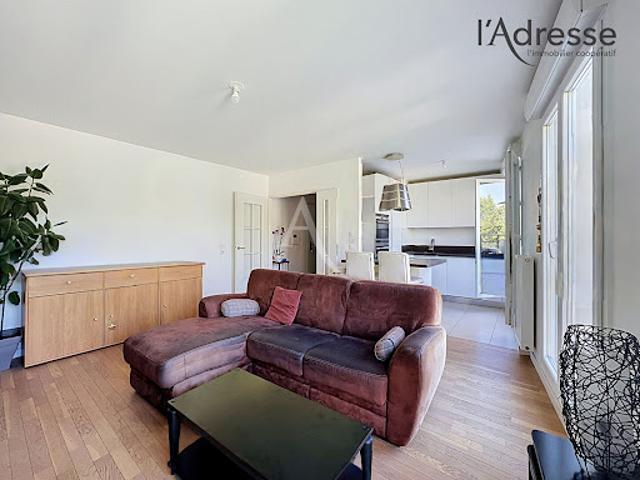 Vente Appartement 3 pièces 62 m2 Puteaux