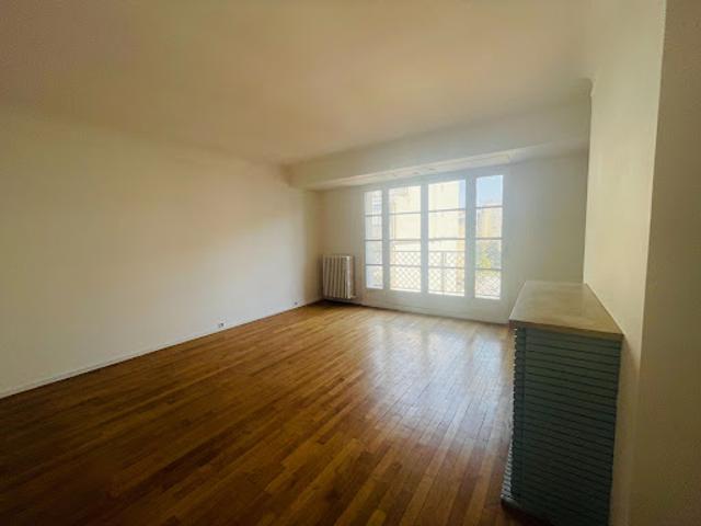 Vente Appartement 3 pièces 68 m2 Paris 18ème