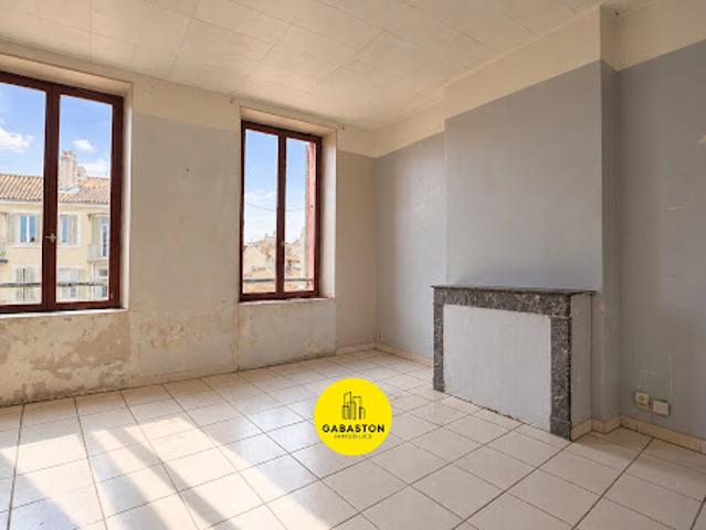 Vente Appartement 3 pièces 67.76 m2 Marseille 6ème