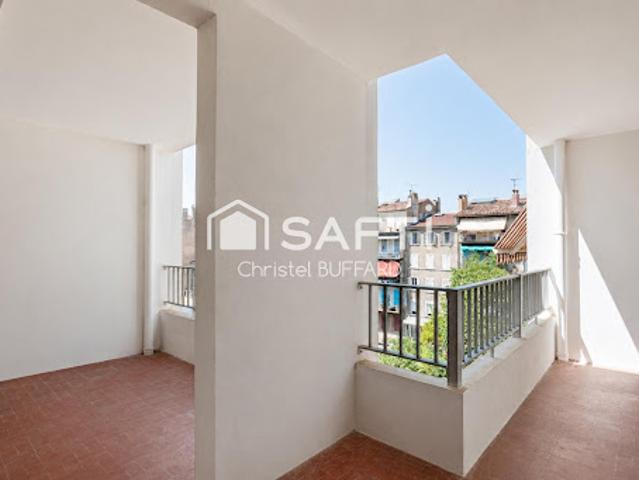 Vente Appartement 3 pièces 67 m2 Marseille 5ème