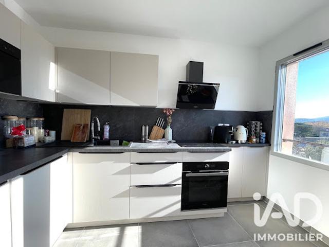 Vente Appartement 3 pièces 67 m2 Plan de la Tour