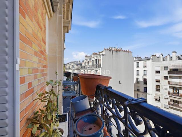 Vente Appartement 3 pièces 64.54 m2 Paris 15ème
