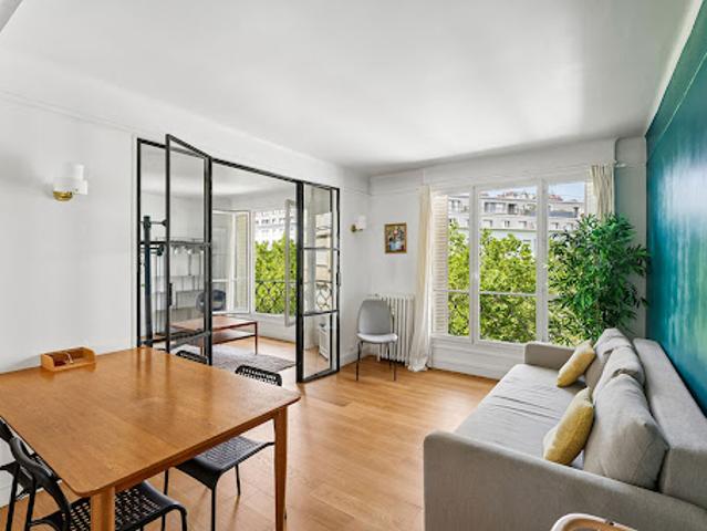Vente Appartement 3 pièces 64.09 m2 Paris 10ème