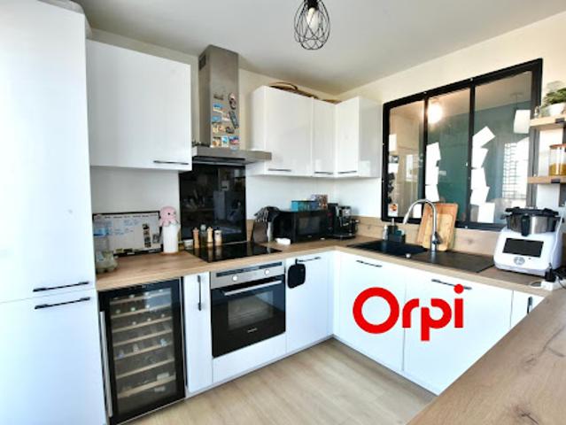 Vente Appartement 3 pièces 64 m2 Pierre benite