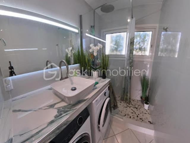 Vente Appartement 3 pièces 65.77 m2 Antibes