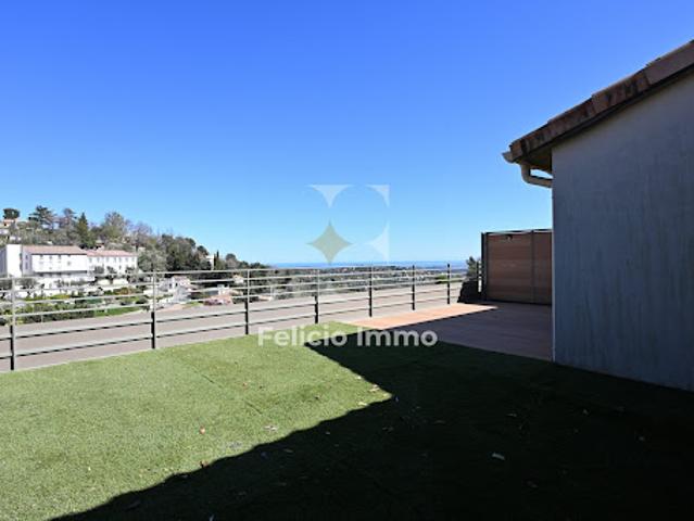 Vente Appartement 3 pièces 65.77 m2 Châteauneuf Grasse