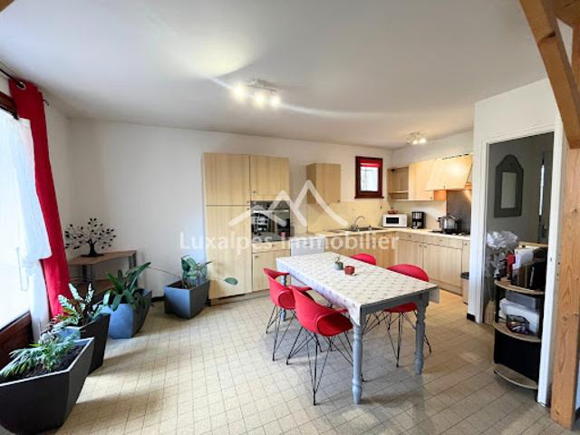 Vente Appartement 3 pièces 65.78 m2 Thônes