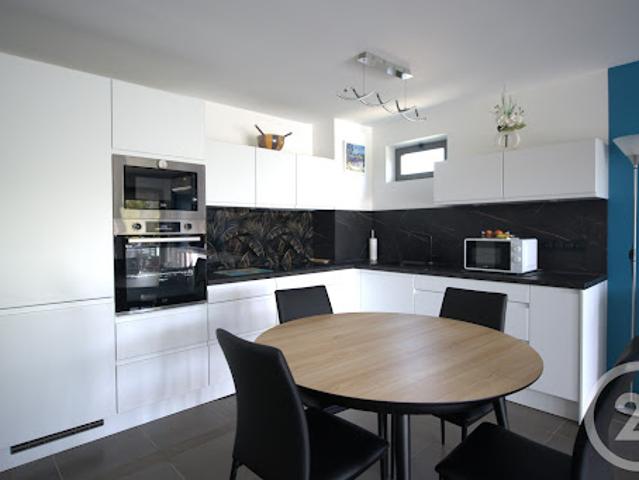 Vente Appartement 3 pièces 65.32 m2 Le Lavandou