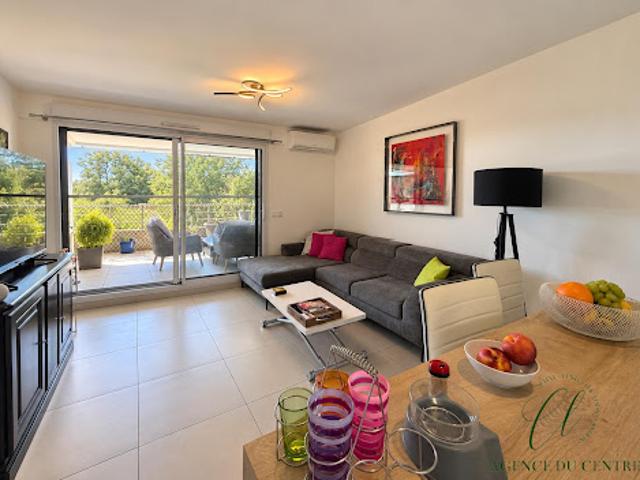 Vente Appartement 3 pièces 65.5 m2 Saint Laurent du Var