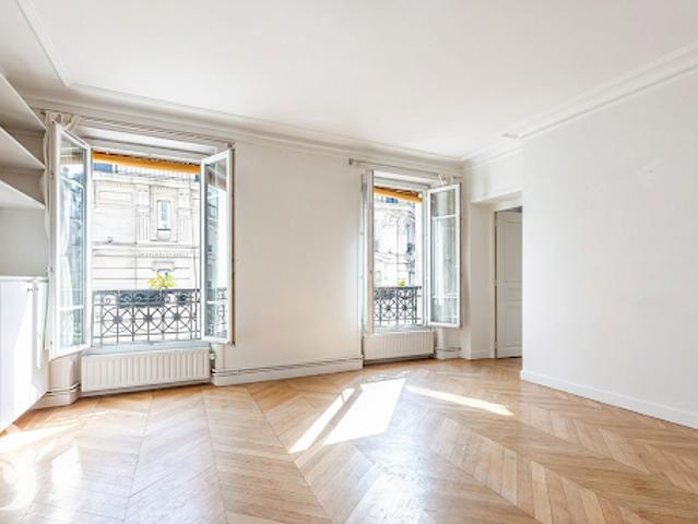Vente Appartement 3 pièces 66.74 m2 Paris 10ème
