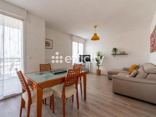 Vente Appartement 3 pièces 66.14 m2 Puteaux