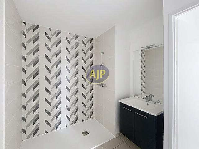 Vente Appartement 3 pièces 66.16 m2 Talence