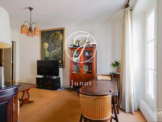 Vente Appartement 3 pièces 66.28 m2 Paris 18ème