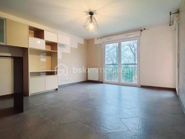 Vente Appartement 3 pièces 66 m2 Emerainville