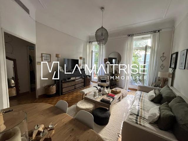 Vente Appartement 3 pièces 70.14 m2 Marseille 6ème