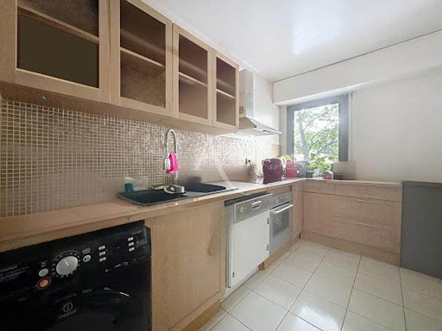 Vente Appartement 3 pièces 68.28 m2 Suresnes
