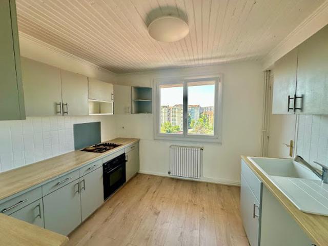 Vente Appartement 3 pièces 68 m2 Bron