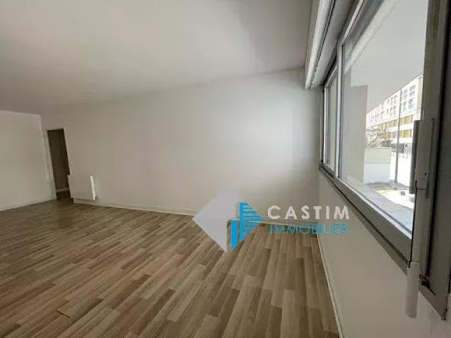 Vente Appartement 3 pièces 69.58 m2 Paris 14ème