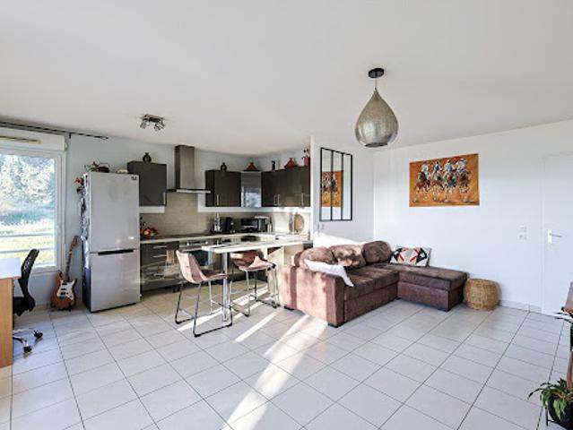 Vente Appartement 3 pièces 69.6 m2 Marseille 13ème