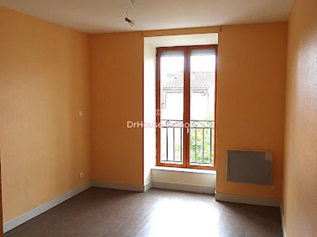 Vente Appartement 3 pièces 69.2 m2 Le Breuil sur Couze