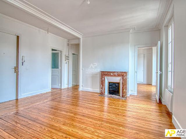 Vente Appartement 3 pièces 69 m2 Versailles
