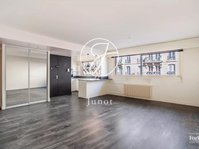 Vente Appartement 3 pièces 73.88 m2 Paris 17ème