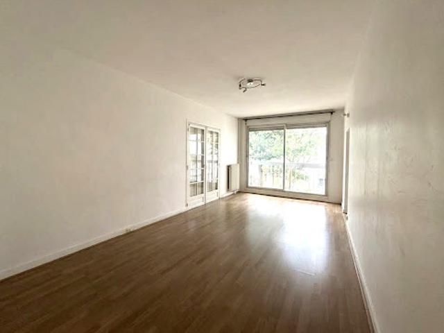 Vente Appartement 3 pièces 73.01 m2 Paris 20ème