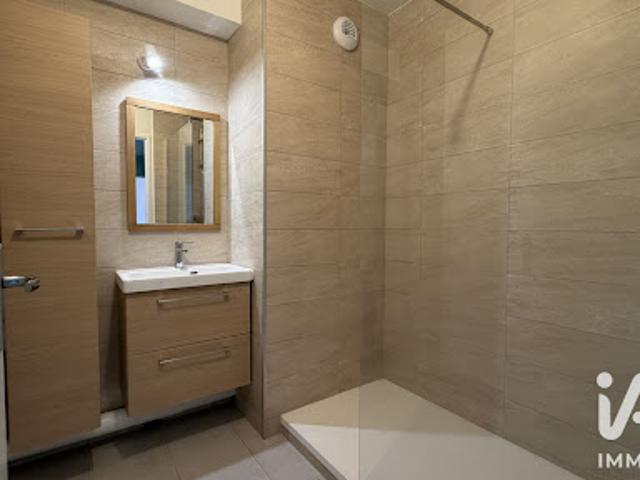 Vente Appartement 3 pièces 73 m2 Ambares et lagrave