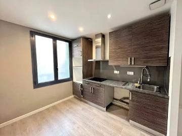 Vente Appartement 3 pièces 73 m2 Marseille 6ème
