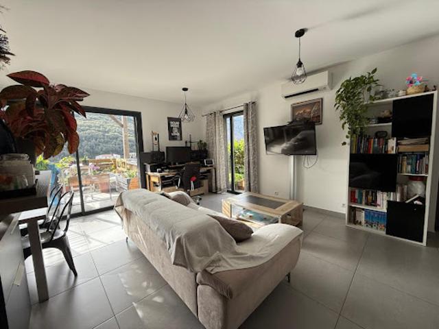 Vente Appartement 3 pièces 73 m2 Santa Maria di Lota