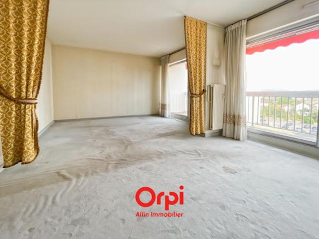 Vente Appartement 3 pièces 70.78 m2 Montluçon