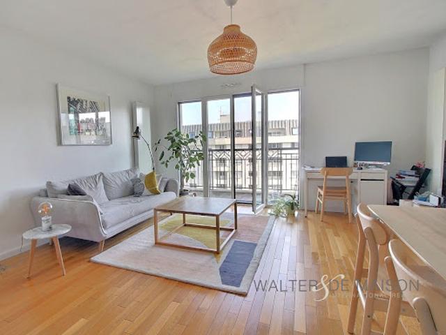 Vente Appartement 3 pièces 70.05 m2 Suresnes