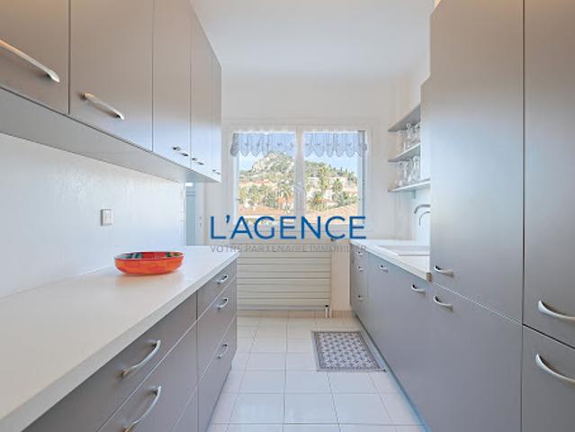 Vente Appartement 3 pièces 70.25 m2 Hyeres