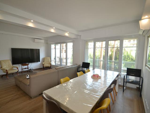 Vente Appartement 3 pièces 70 m2 Antibes