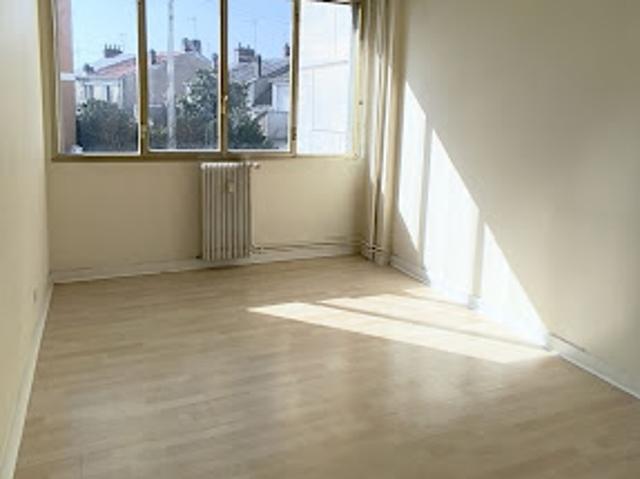 Vente Appartement 3 pièces 70 m2 Chateauroux