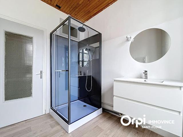 Vente Appartement 3 pièces 70 m2 Murat