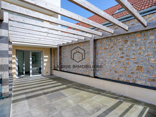 Vente Appartement 3 pièces 71.75 m2 Chennevieres sur marne
