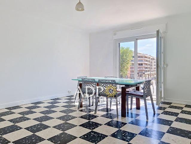 Vente Appartement 3 pièces 71.82 m2 Mandelieu la Napoule
