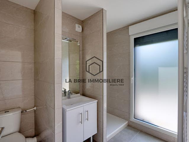 Vente Appartement 3 pièces 72.77 m2 Rubelles