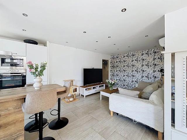 Vente Appartement 3 pièces 72.1 m2 Antibes