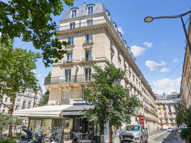 Vente Appartement 3 pièces 72.35 m2 Paris 17ème