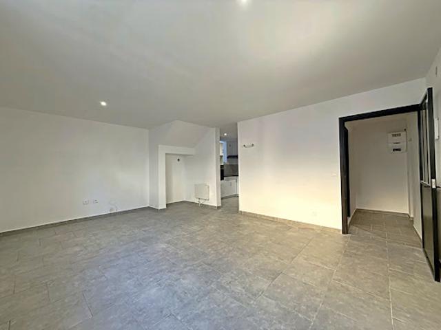 Vente Appartement 3 pièces 72.3 m2 Cadenet