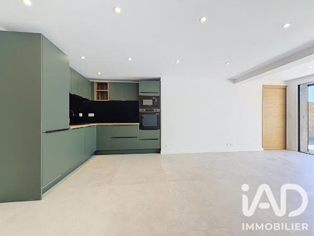 Vente Appartement 3 pièces 69 m2 Hyeres