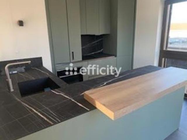 Vente Appartement 3 pièces 72 m2 Nanterre